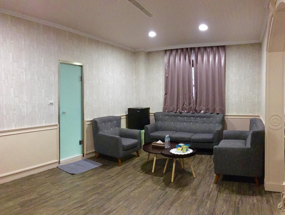 Wan Tai Hotel Цзяи Экстерьер фото